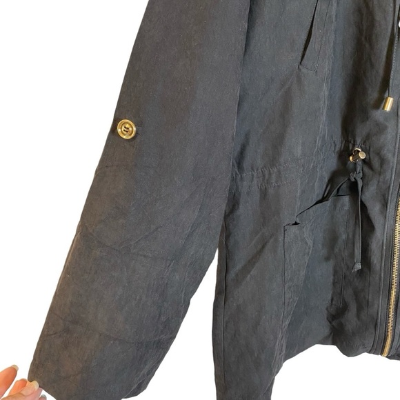 Sky Plus Women’s 2X Jacket Black Full Zip Hooded Roll Tab Sleeves Gold Detailing - Picture 5 of 14